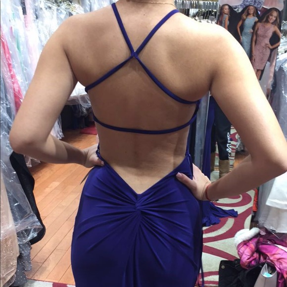 Long gown - Picture 4 of 6